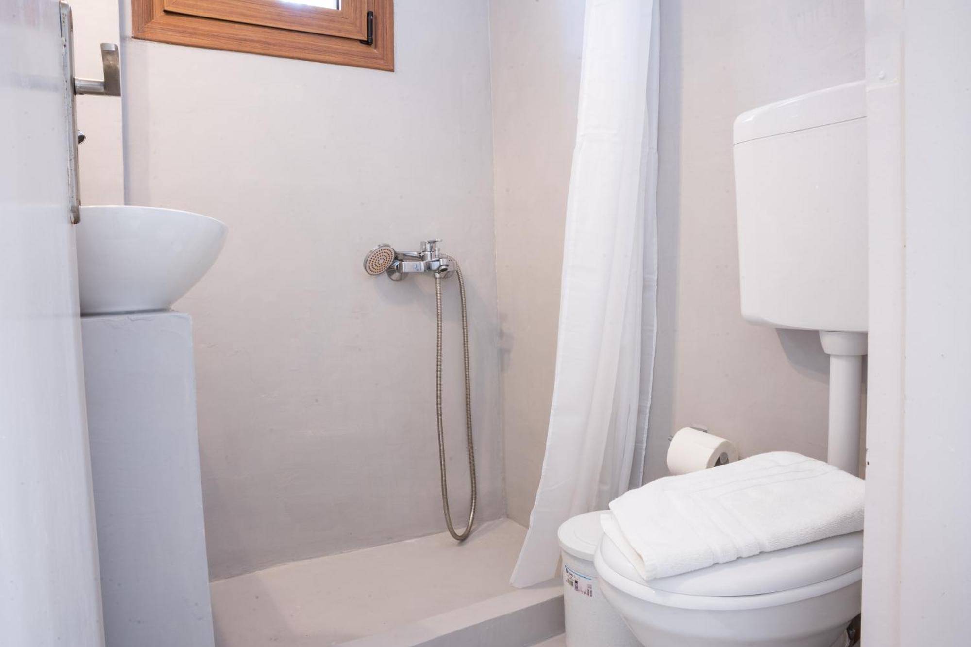Cozy Budget Apartments In The Heart Of Fira Εξωτερικό φωτογραφία